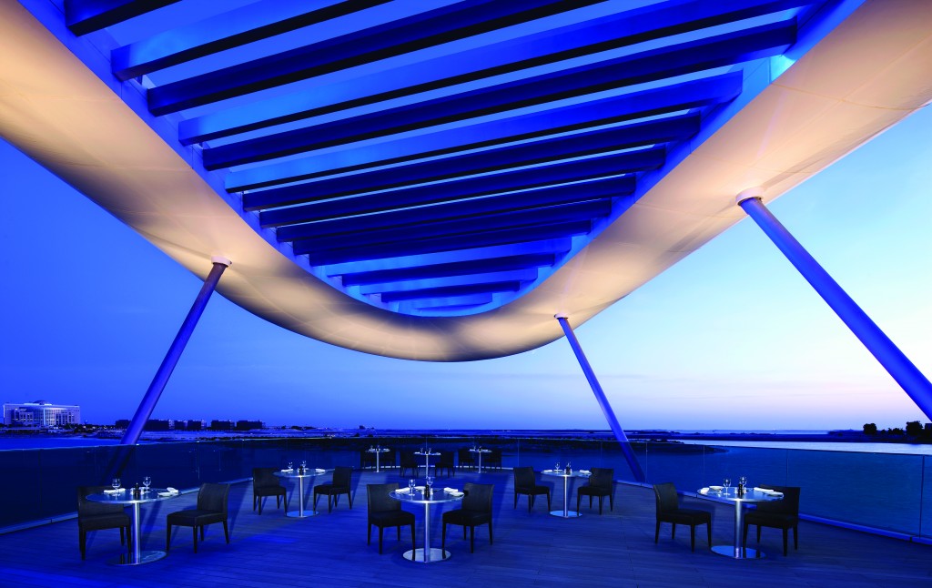 Jumeirah_at_Etihad_Towers_-_Scott_s_Terrace